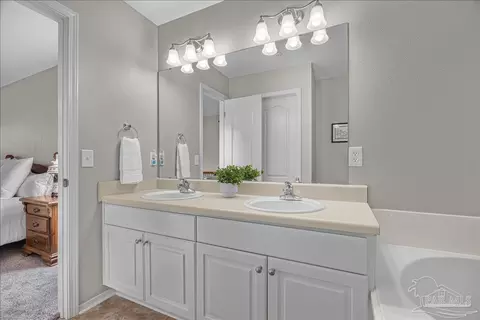 Bath - 610 Hanley Downs Dr, Cantonment, FL 32533 photo 5 of 5