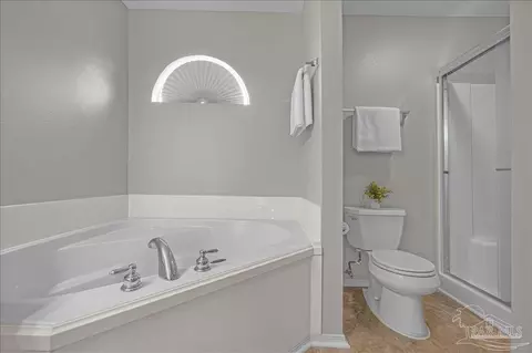 Bath - 610 Hanley Downs Dr, Cantonment, FL 32533 photo 3 of 5