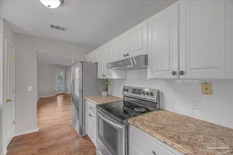 Kitchen - 610 Hanley Downs Dr, Cantonment, FL 32533 photo 3 of 3