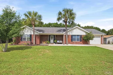 2711 Penn St, Navarre, FL 32566