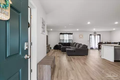 6184 Secretariat Way, Pensacola, FL 32526