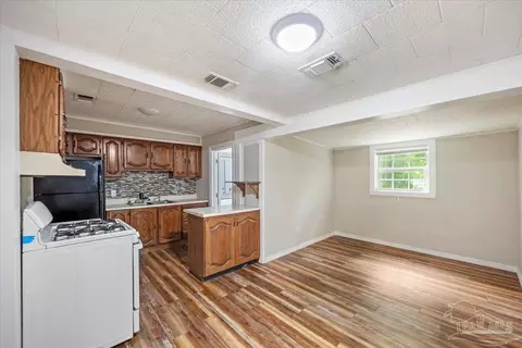 Other - 671 Georgia St, Crestview, FL 32536 photo 2 of 4