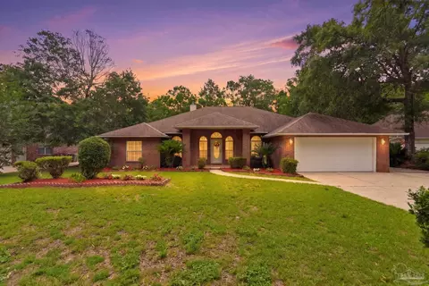 5108 Pine Hollow Dr, Pensacola, FL 32505