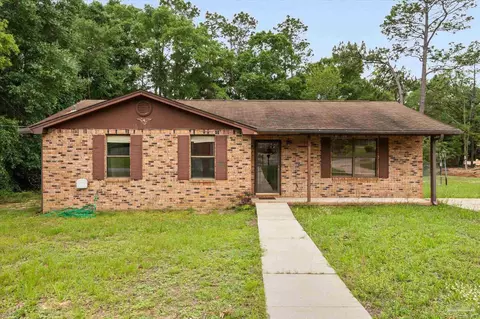 6201 Silver Oak Dr, Milton, FL 32570