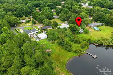 View/Area - 5411 Pond View Dr, Milton, FL 32570 photo 3 of 7