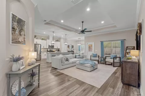 9073 E River Dr, Navarre, FL 32566