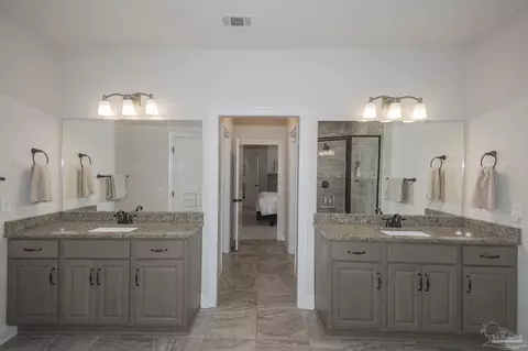 Bath - 5978 W Cambridge Way, Pace, FL 32571 photo 8 of 8