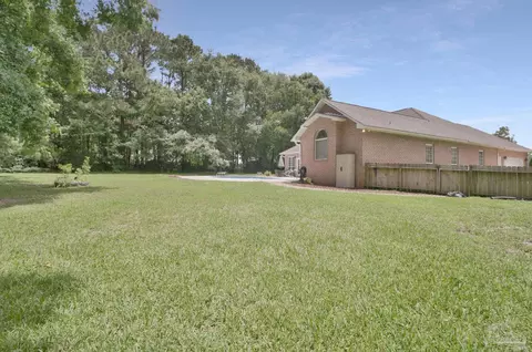 Exterior - 3038 Eagle Pointe Dr, Pace, FL 32571 photo 8 of 8