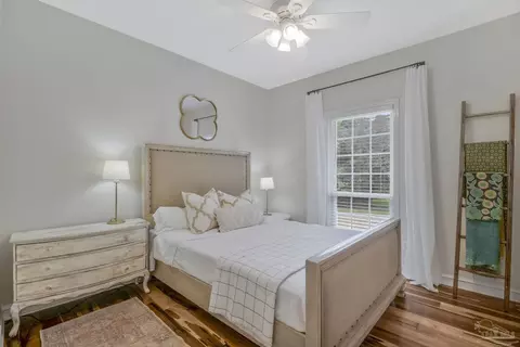 Bedroom - 3038 Eagle Pointe Dr, Pace, FL 32571 photo 5 of 11