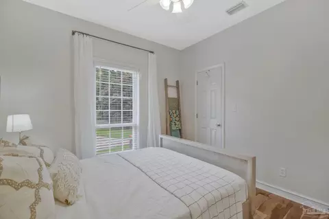 Bedroom - 3038 Eagle Pointe Dr, Pace, FL 32571 photo 6 of 11