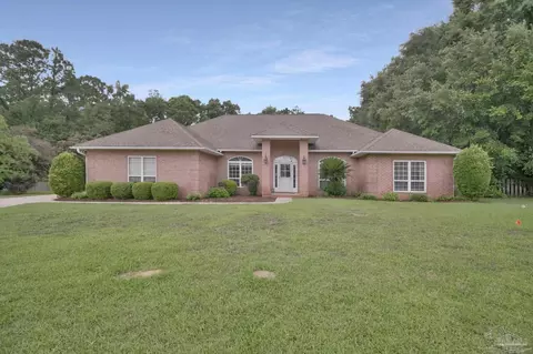 3038 Eagle Pointe Dr, Pace, FL 32571