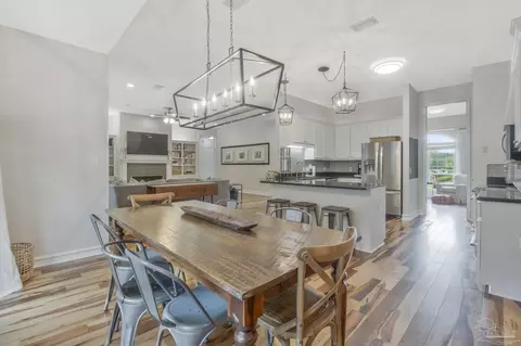 Dining - 3038 Eagle Pointe Dr, Pace, FL 32571 photo 2 of 3