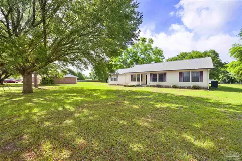 Exterior - 5735 Eagle Dr, Milton, FL 32570 photo 11 of 12