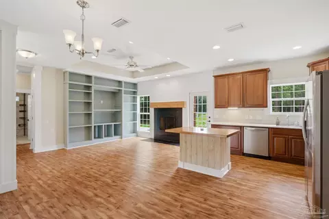 Living - 6087 Cedar Tree Dr, Milton, FL 32570 photo 4 of 6