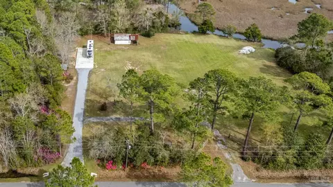 7524 Petersen Pt Rd, Milton, FL 32583 photo 12