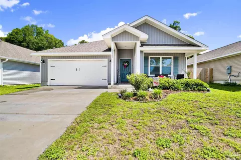 5333 Peach Dr, Pace, FL 32571