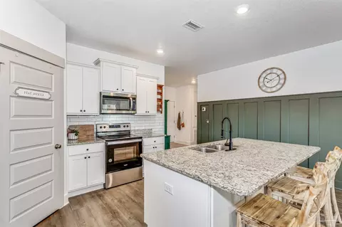 Kitchen - 5780 Conley Ct, Pace, FL 32571 photo 2 of 5
