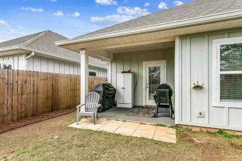 Exterior - 5780 Conley Ct, Pace, FL 32571 photo 7 of 8