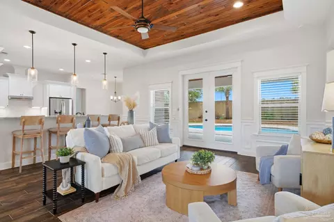 5140 Sandy Shores Dr, Gulf Breeze, FL 32563