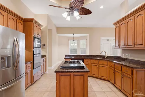 Kitchen - 1776 Brightleaf Cir, Cantonment, FL 32533 photo 4 of 5