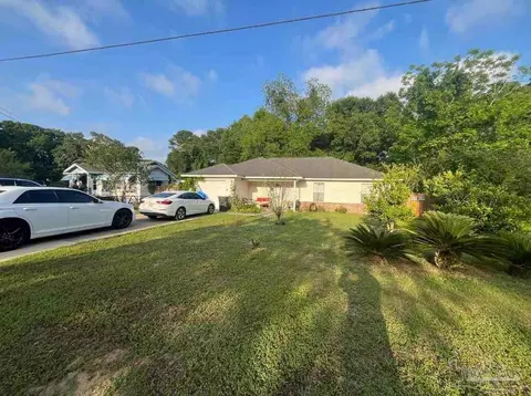 700 46th Ave, Pensacola, FL 32506