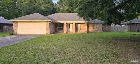 5246 Hawks Nest Dr, Milton, FL 32570