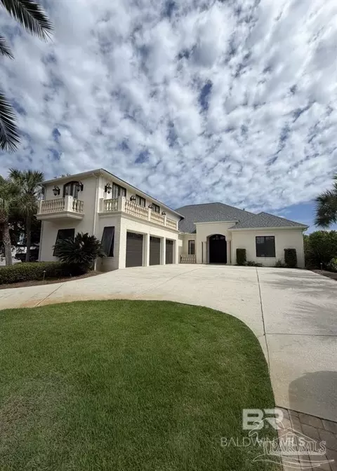 32330 Sandpiper Dr, Orange Beach, AL 36561