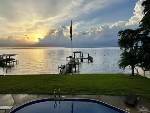 6564 E Bay Blvd, Gulf Breeze, FL 32563