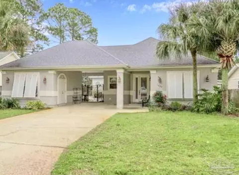 1624 Llani Ln, Gulf Breeze, FL 32563