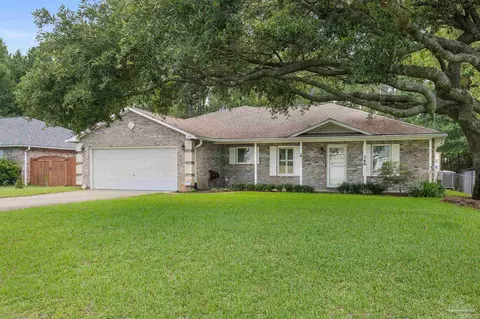 2478 Houston Cir, Gulf Breeze, FL 32563