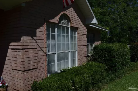 Exterior - 709 Winterset Dr, Cantonment, FL 32533 photo 2 of 3