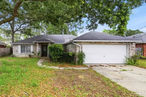 2678 Hidden Estates Cir, Navarre, FL 32566