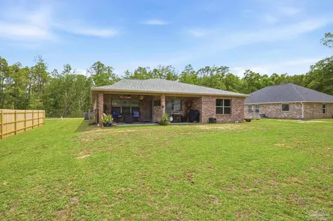 Exterior - 6320 Sweeney Rd, Milton, FL 32583 photo 7 of 10