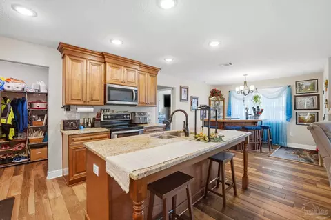 Kitchen - 6320 Sweeney Rd, Milton, FL 32583 photo 1 of 5