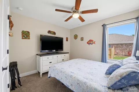 Bedroom - 6320 Sweeney Rd, Milton, FL 32583 photo 5 of 5