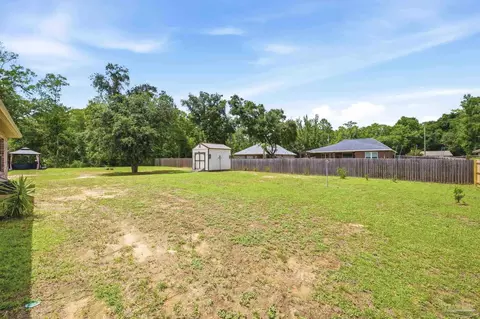 Exterior - 6320 Sweeney Rd, Milton, FL 32583 photo 8 of 10