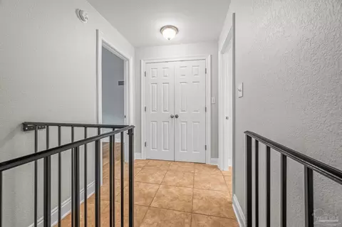 Entry Way - 7693 Petersen Pt Rd, Milton, FL 32583 photo 5 of 5