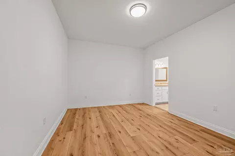 Bedroom - 7693 Petersen Pt Rd, Milton, FL 32583 photo 1 of 7