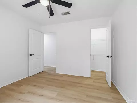 Bedroom - 5984 Savannah Dr, Milton, FL 32570 photo 11 of 12
