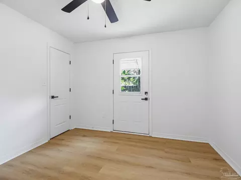 Bedroom - 5984 Savannah Dr, Milton, FL 32570 photo 6 of 12