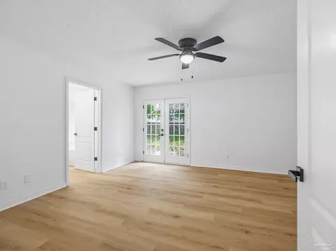 Bedroom - 5984 Savannah Dr, Milton, FL 32570 photo 1 of 12