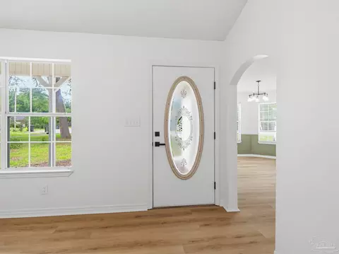 Entry Way - 5984 Savannah Dr, Milton, FL 32570 photo 1 of 4