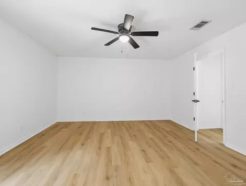 Bedroom - 5984 Savannah Dr, Milton, FL 32570 photo 4 of 12