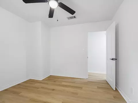 Bedroom - 5984 Savannah Dr, Milton, FL 32570 photo 8 of 12