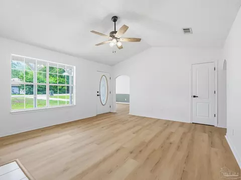 Living - 5984 Savannah Dr, Milton, FL 32570 photo 7 of 7