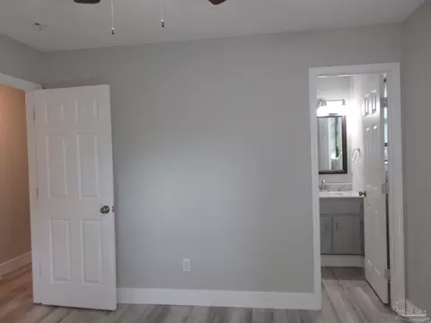 Bedroom - 5143 Oakleaf Dr, Pace, FL 32571 photo 4 of 6
