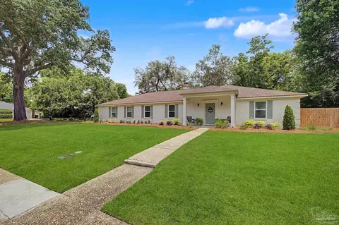 4616 Baywoods Dr, Pensacola, FL 32504