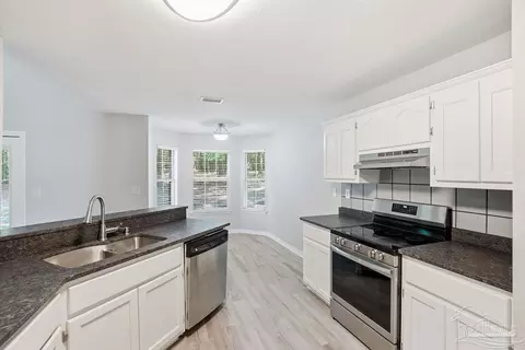 Kitchen - 120 Jacob Dr, Crestview, FL 32536 photo 3 of 4