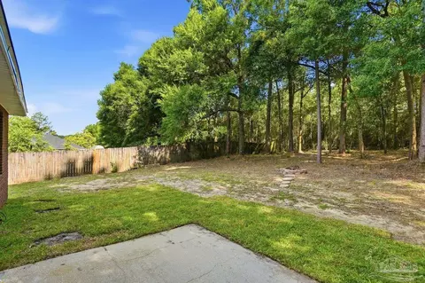 Exterior - 120 Jacob Dr, Crestview, FL 32536 photo 6 of 14