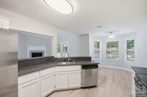 Kitchen - 120 Jacob Dr, Crestview, FL 32536 photo 2 of 4